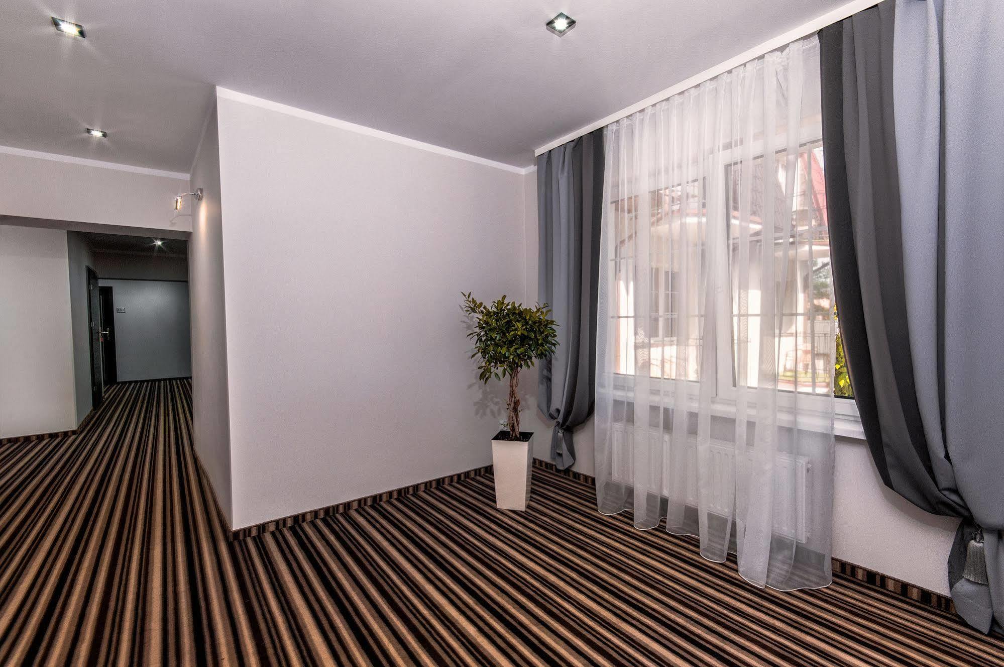 New Corner Hotell Niechorze Exteriör bild